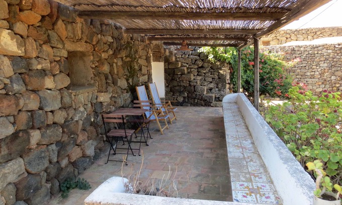 Pantelleria Villa | Blue Dammuso