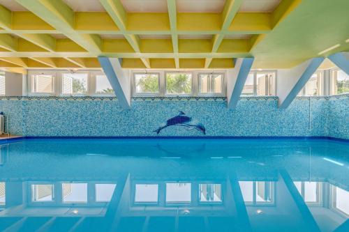 Stobrec Apartment | Blue Dolphin Apartment - Private indoor Pool, Jacuzzi, Garden