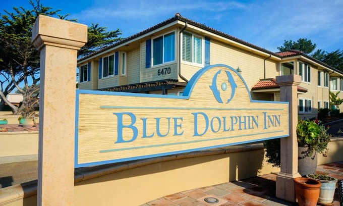 San Simeon Hotel | Blue Dolphin Inn