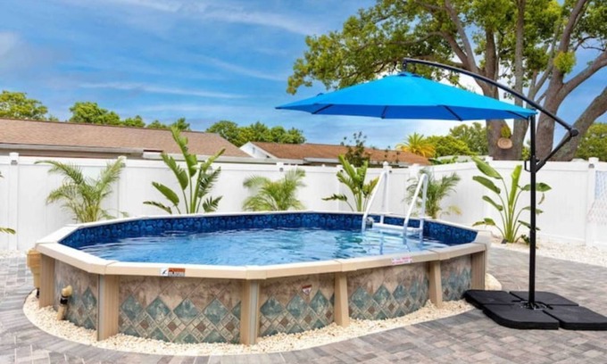 Regency Park House | Blue Dolphin