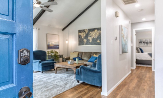 Norman House | Blue Door House-Quiet Comfort Near city center (single level) 2 bed 2 bath