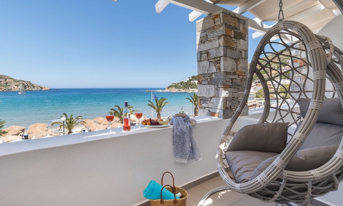 Kini Hotel | Blue Harmony Hotel