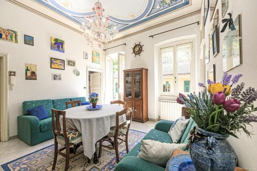 Favale di Malvaro Apartment | Blue Haven - appartamento storico con affreschi