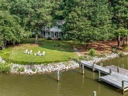 Unionville House | Blue Herons Villa