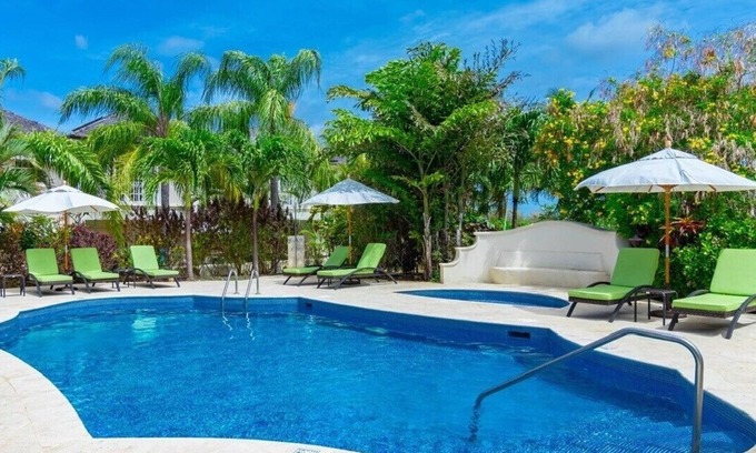 Little Battaleys Villa | Blue Horizon Battaleys Mews - Beautiful villa 5 minutes stroll to Mullins beach