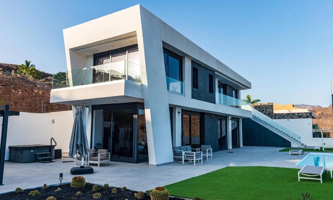 Monte Leon Villa | Blue Horizon Resort by Monte Leon