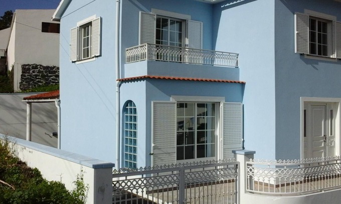 Urzelina House | Blue House (Blue House)