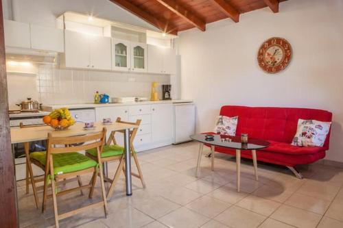 Drepano Apartment | Blue house