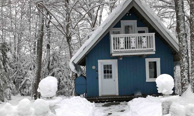 Jeffersonville Ski Chalet | Blue Jays - Forest escape near endless outdoor fun