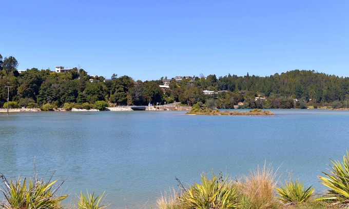 Ngaio Bay Cottage | Blue Lagoon - Kaiteriteri Holiday Unit