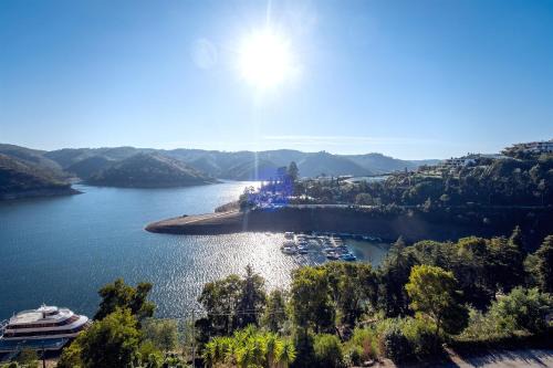 Ferreira do Zezere Villa | Blue Lake House