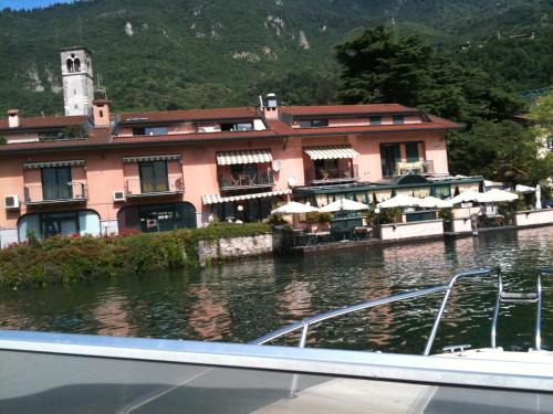 Lovere Apartment | Blue Lake