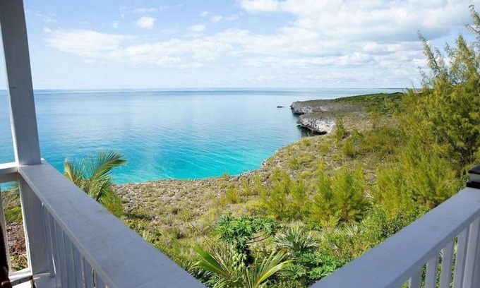 Gregory Town House | Blue Love Point 5 Bedroom Home