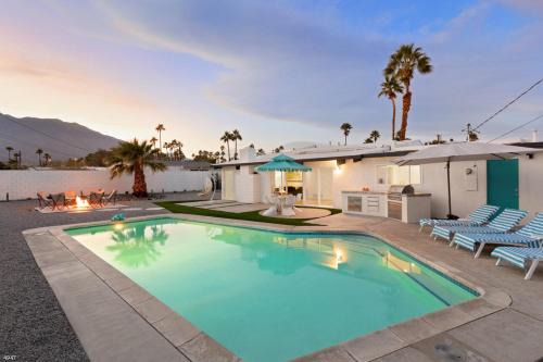 Racquet Club Estates House | Blue Martini