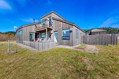 Sea Ranch House | Blue Mermaid