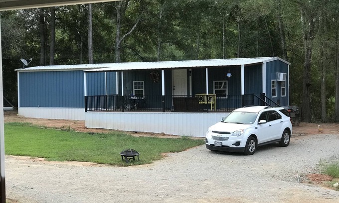 Willis Bed & Breakfast | Blue moon Quaint cabins the woods