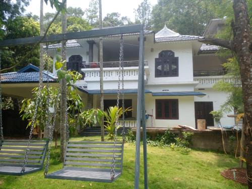 Gudalur Villa | Blue mount stay