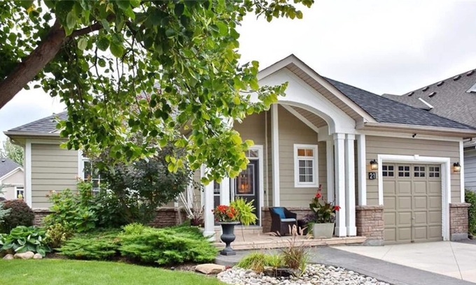 Clearview House | Blue Mountain-Collingwood Peaceful Paradise!