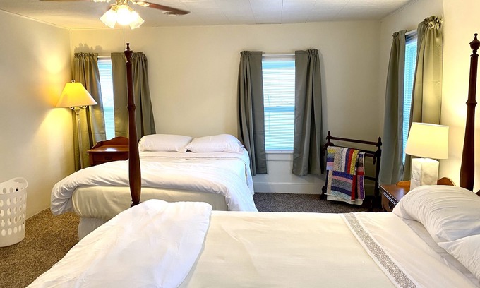 Frederica House | Blue Oar House