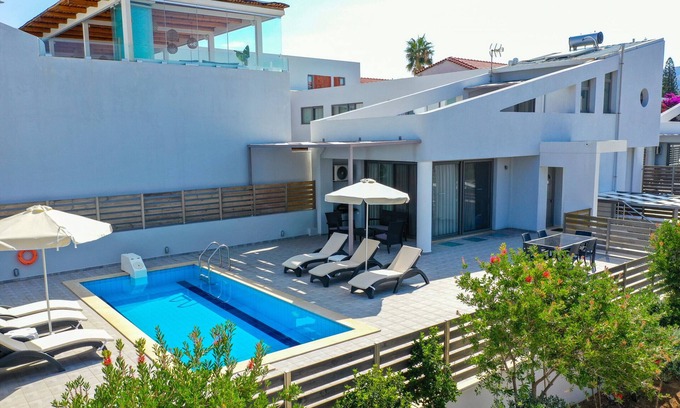 Platanes Villa | Blue oyster Beachfront villa, No car needed 3