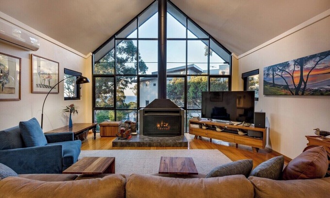 Eagle Bay House | Blue Pearl Eagle Bay