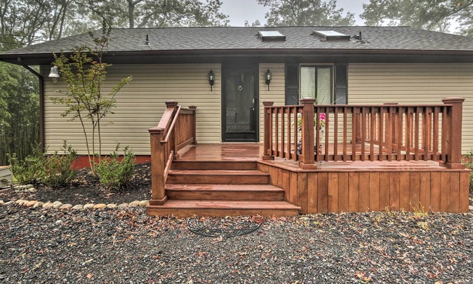 Millville House | 'Blue Ridge Acres', Riverfront Home w/ Deck