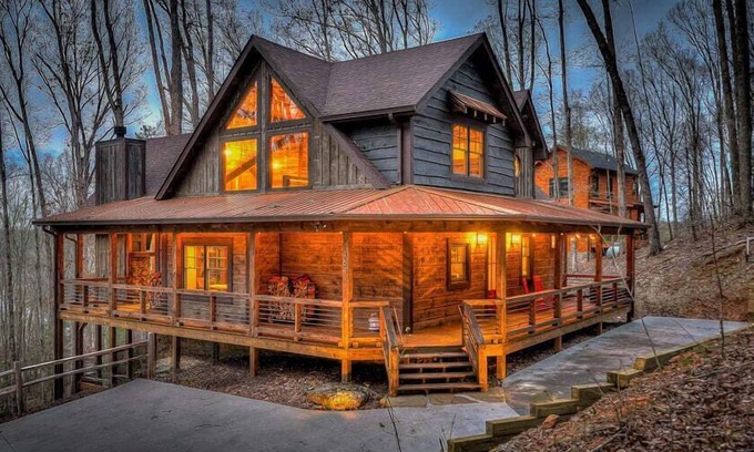 Necowa Cove Cabin | Blue Ridge Escape - Gorgeous Lake Views | Outdoor Living | Hot Tub