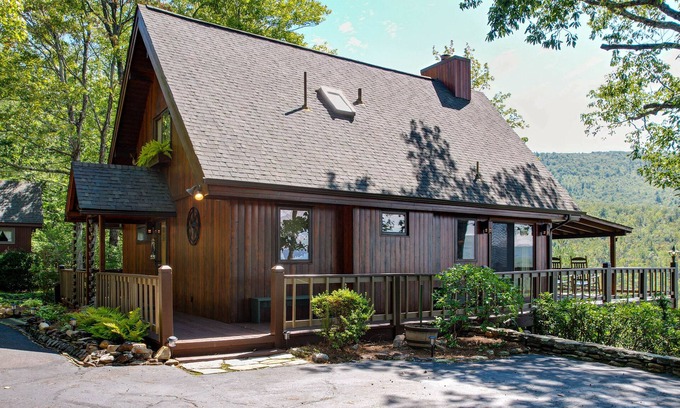 Frank Cabin | BLUE RIDGE HIDEAWAY - Come to a 2bd/2bath cozy cabin retreat in the mountains!
