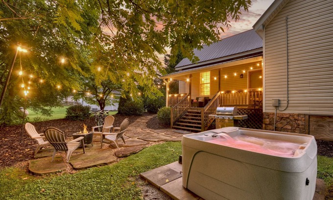 Blue Ridge House | Blue Ridge- Hot Tub - EV Outlet -Outdoor Oasis