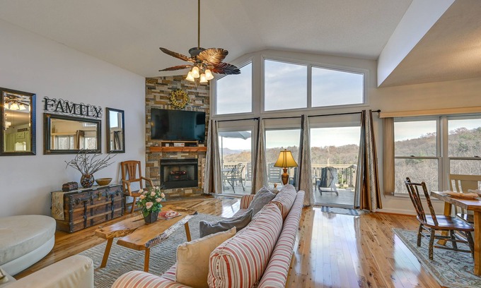 Roaring Gap Cottage | Blue Ridge Mountain Golf Resort Home w/ Views!
