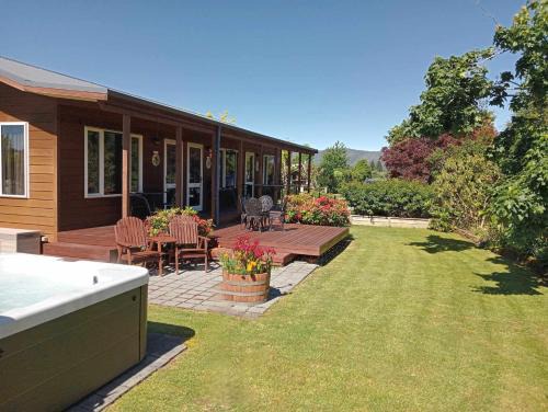 Te Anau Bed & Breakfast | Blue Ridge Studios and Bed & Breakfast