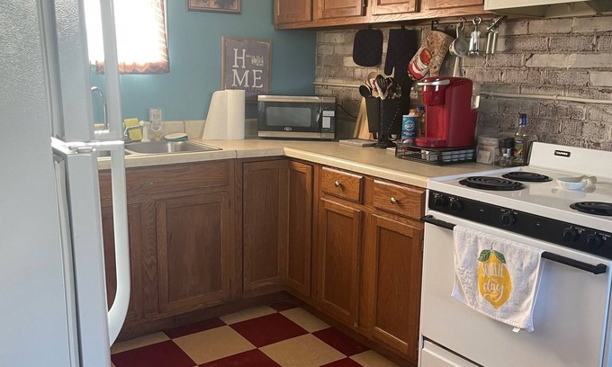Longview House | Blue Room Cottage
