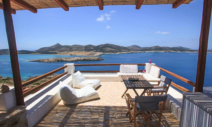 Antiparos Apartment | Blue Sea Vibes family-friendly apartment with sea & sky views from every room