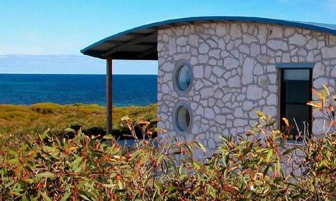 D'estrees Bay House | Blue seas beach house