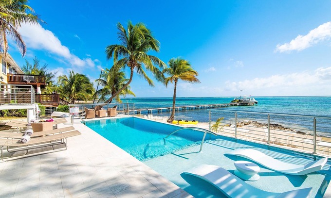 East End House | Blue Serenity: Beach House w/Pool, Pickleball Courts + Backyard Snorkeling