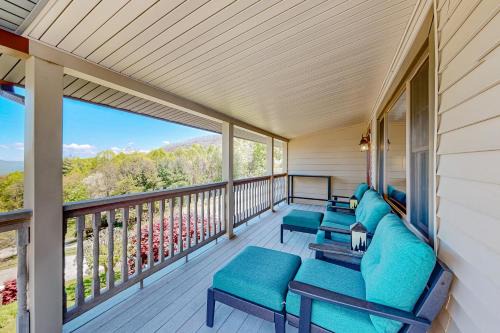 Waynesville House | Blue Spruce Retreat