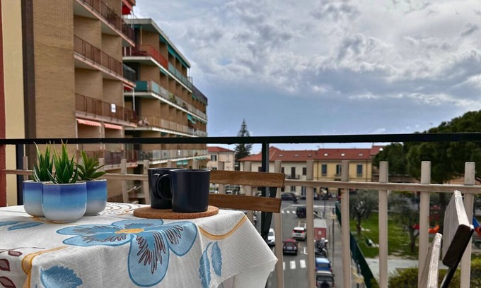 Vallecrosia Apartment | Blue Terrace by To Room