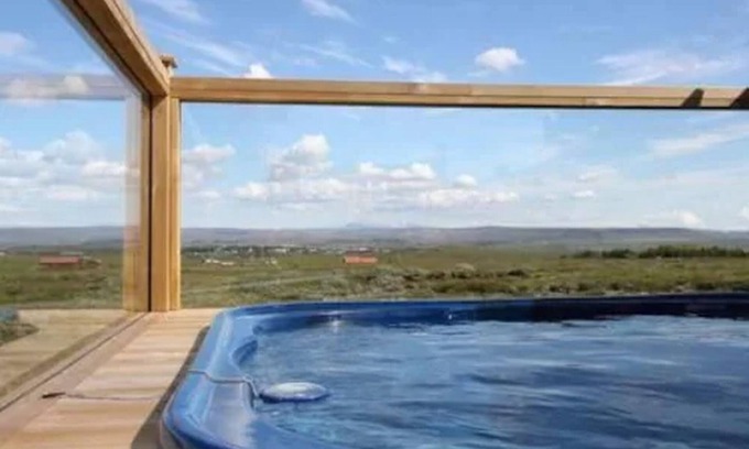 Reykholt Cabin | Blue View Cabin 3A with Hot Tub