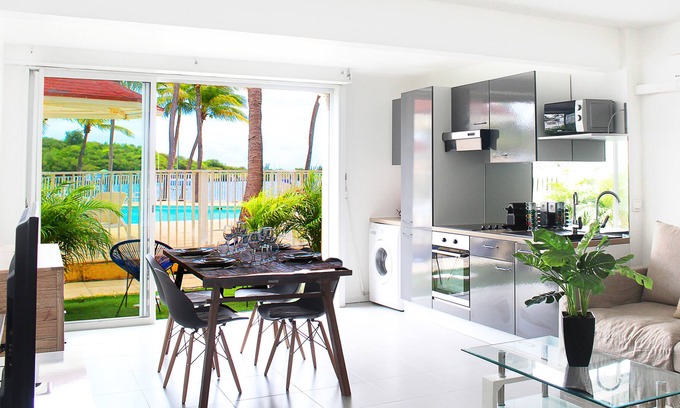 Nettle Bay Apartment | Blue Vista - 1 bedroom condo in Nettle Bay