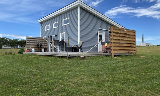 West Covehead House | Blue Water Cottage - 2 Bedroom - Sleeps 4-6 - Hot Tub