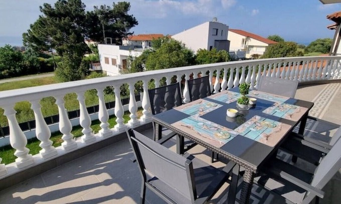 Nea Propontida Apartment | Blue Waves Apartment 2 - with 92sqm - near the beach