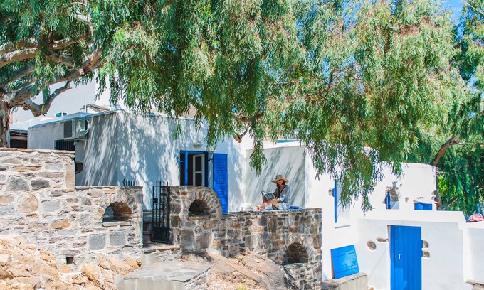 Galini House | Blue&White: An Absolut Aegean dream house-relax and unwind!