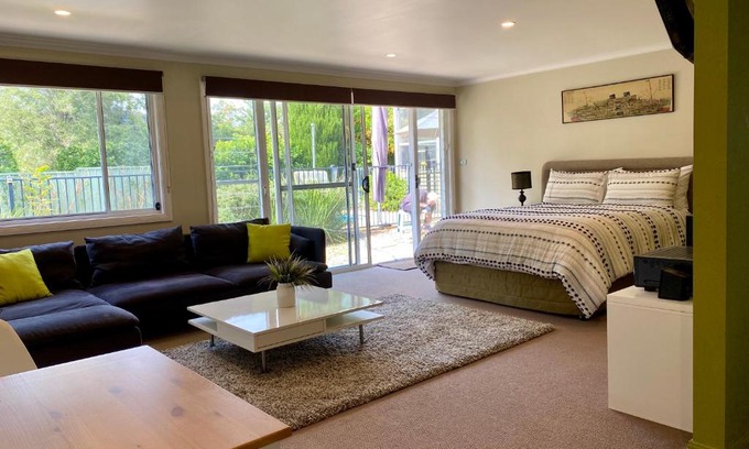 Scone House | Blue Wren Cottage Scone