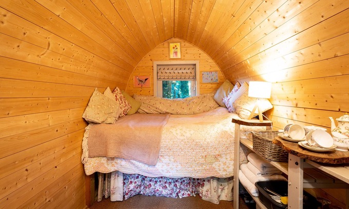 Penwood Ski Chalet | Bluebelle Glamping Pod