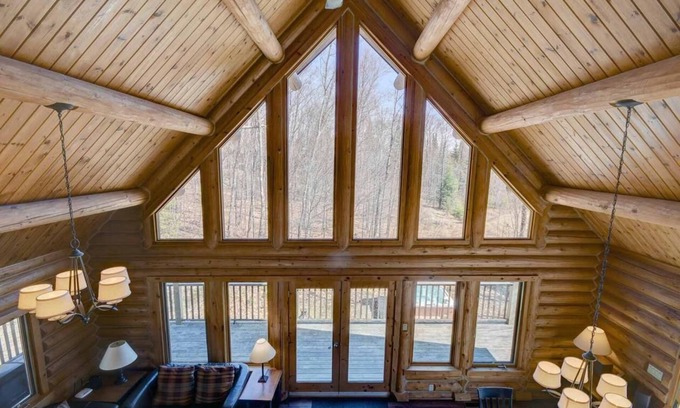 Labelle Ski Chalet | Blueberry Lake Resort Cottage - Lake - Pool- Tennis- Volleyball