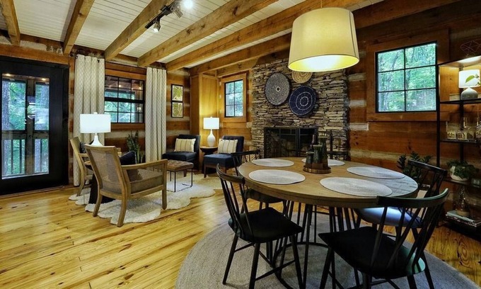 Big Canoe House | Bluebird Day