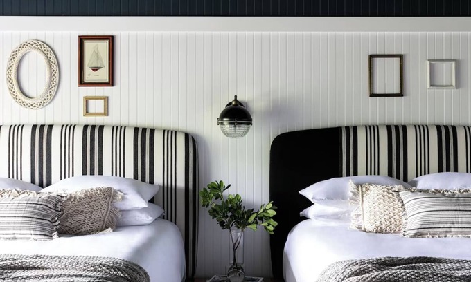Ocean Point House | Bluebird Ocean Point Inn | Deluxe Double Queen | with Seasonal Outdoor Pool