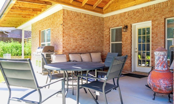 Corinth House | BlueDoor on Aspen | BBQ grill | Kids playground