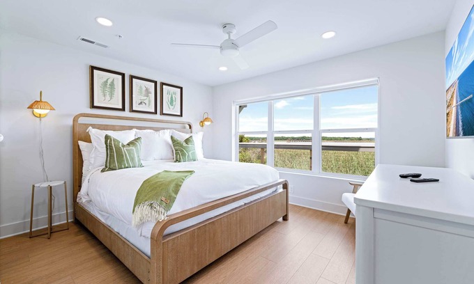 Georgetown House | Bluefin Villa | Pool, Clubhouse, Private Boat Slip