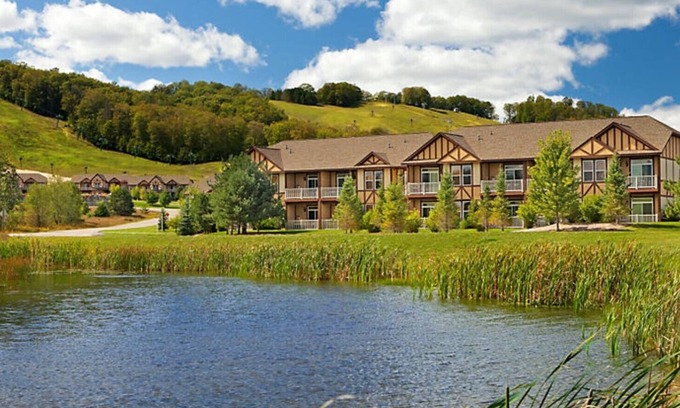 Boyne Falls Resort | Bluegreen Mountain Run at Boyne 2 Bedroom Condo